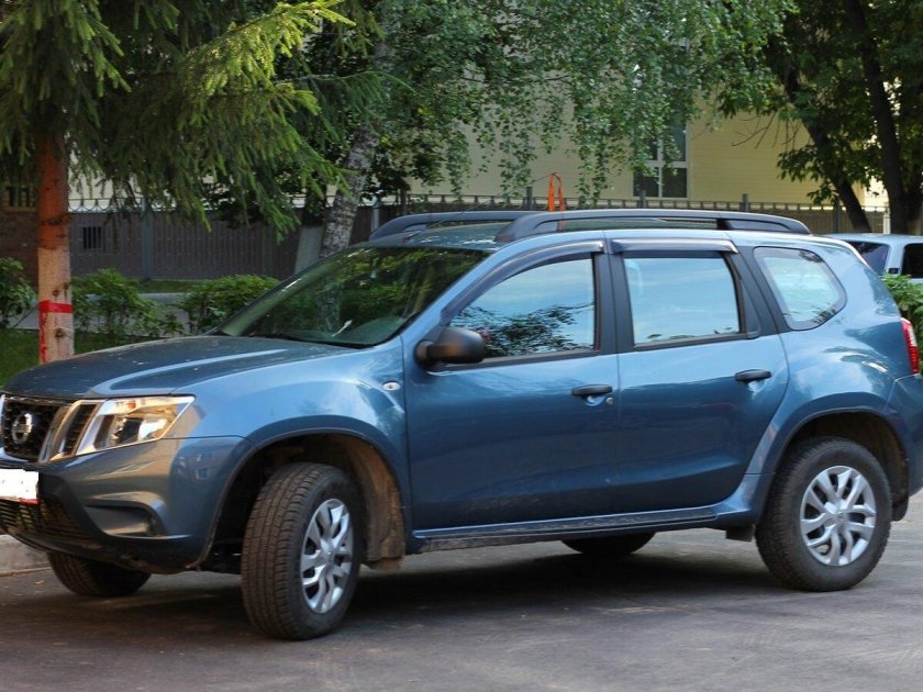 Ниссан Террано синий