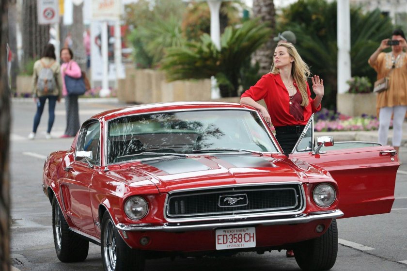 Ford Mustang 1967 Эмбер Херд