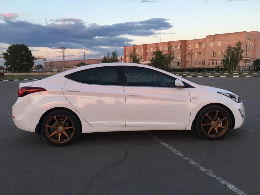 Хендай Элантра 6 на 18 дисках