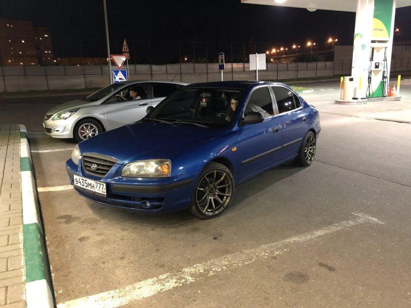 Hyundai Elantra 2004 r18