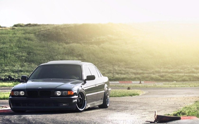BMW e38 740i