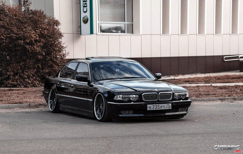 BMW e38 735
