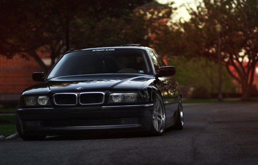 BMW e38 740i