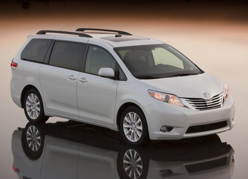 Toyota sienna 2011