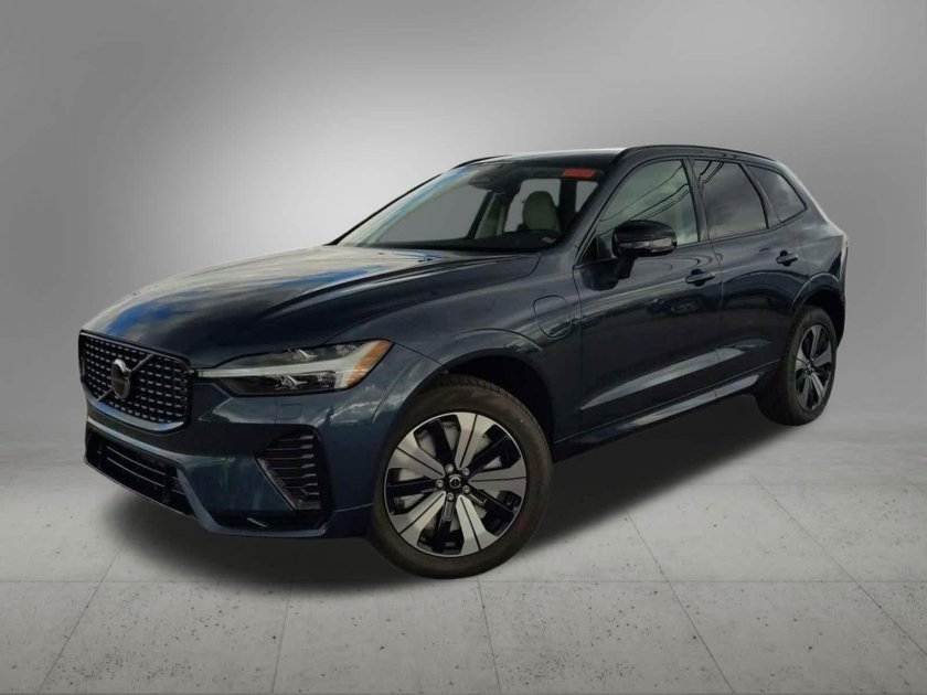 Вольво хс60 2023