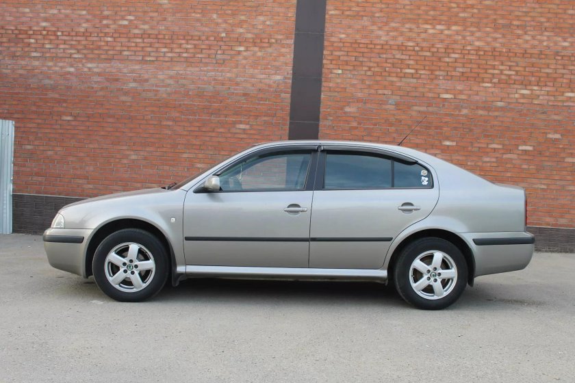 Skoda Octavia Tour тонировка