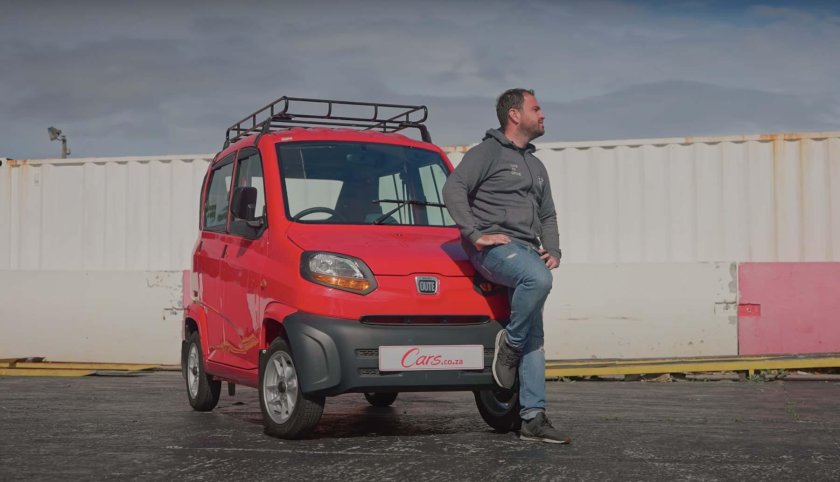 Индийская машина Bajaj