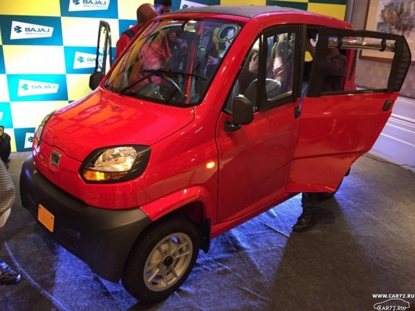 Индийская машина Bajaj