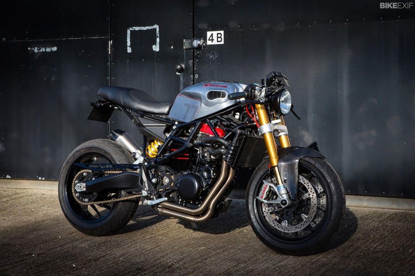 Husqvarna nuda 900, Honda CB 750 Scrambler