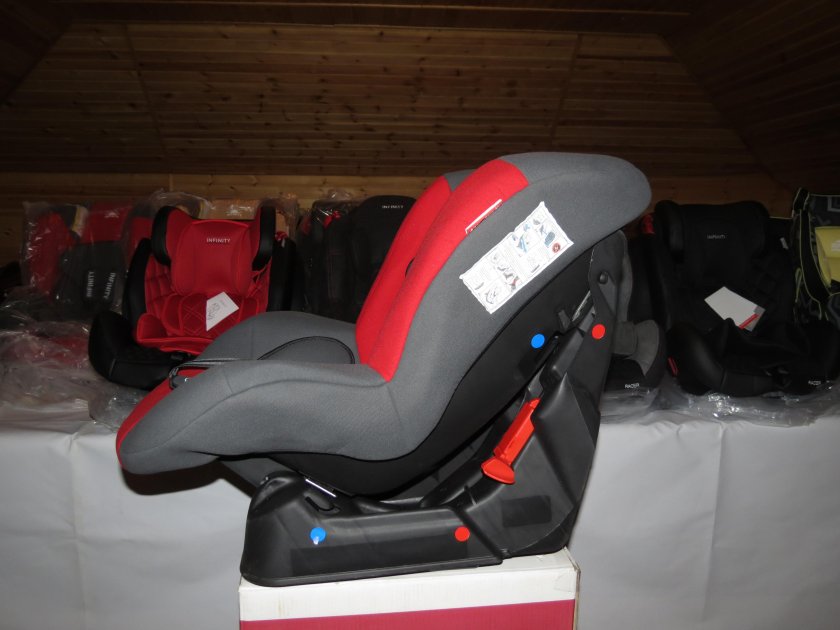 Автокресло Инфинити 0-18