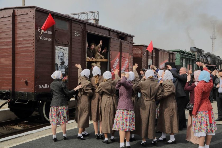 Эшелон теплушки люди 1941 война