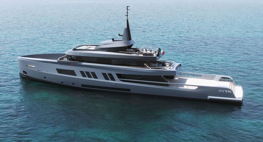 Моторная яхта