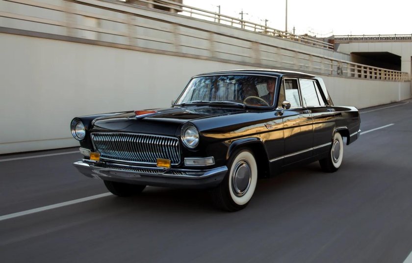 Hongqi ca770 sedan