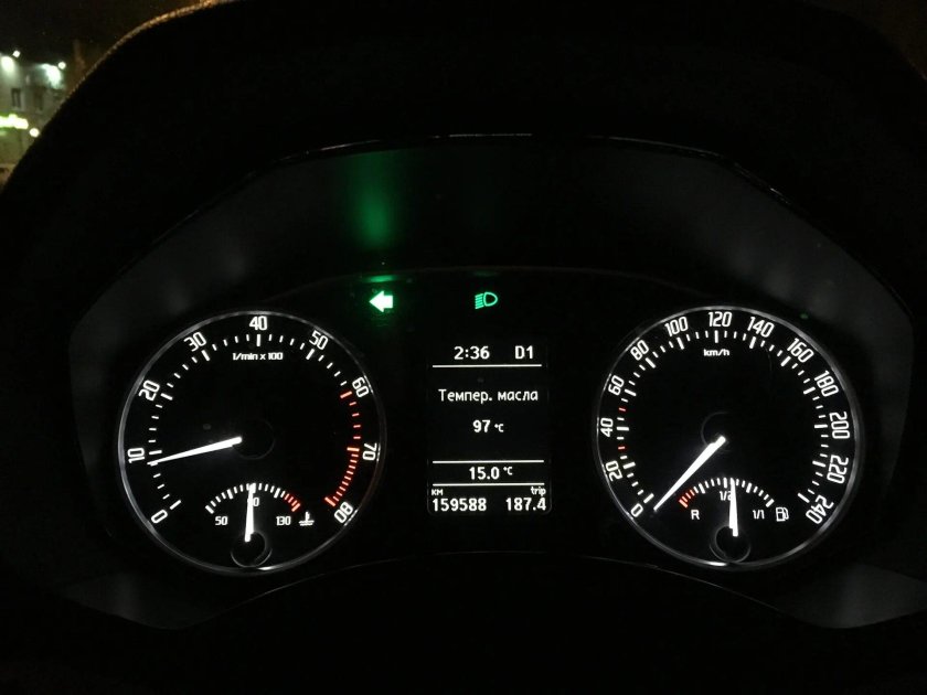 Приборная панель Шкода а5