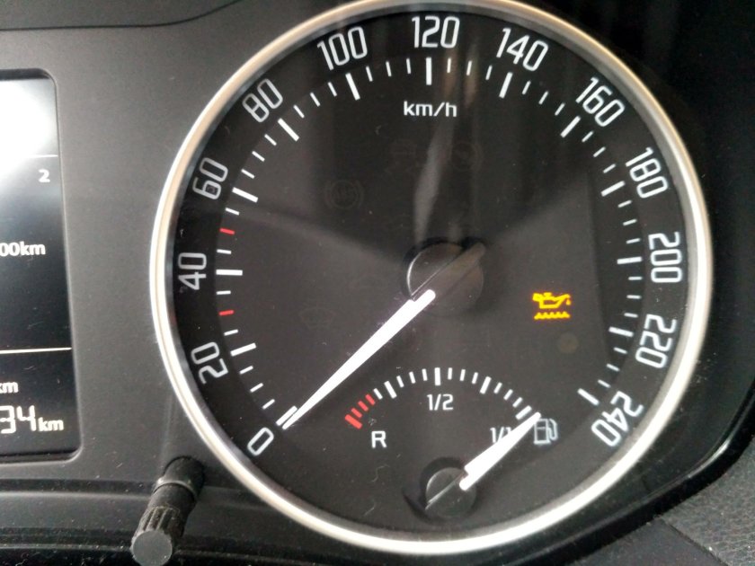 Лампа давления Шкода Октавия а5