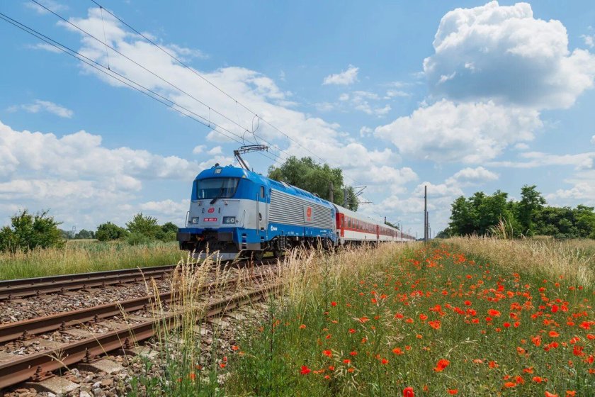 Поезд картинка