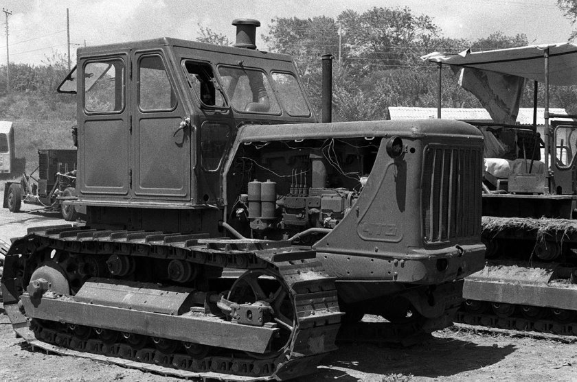 Трактор т-100м ЧТЗ