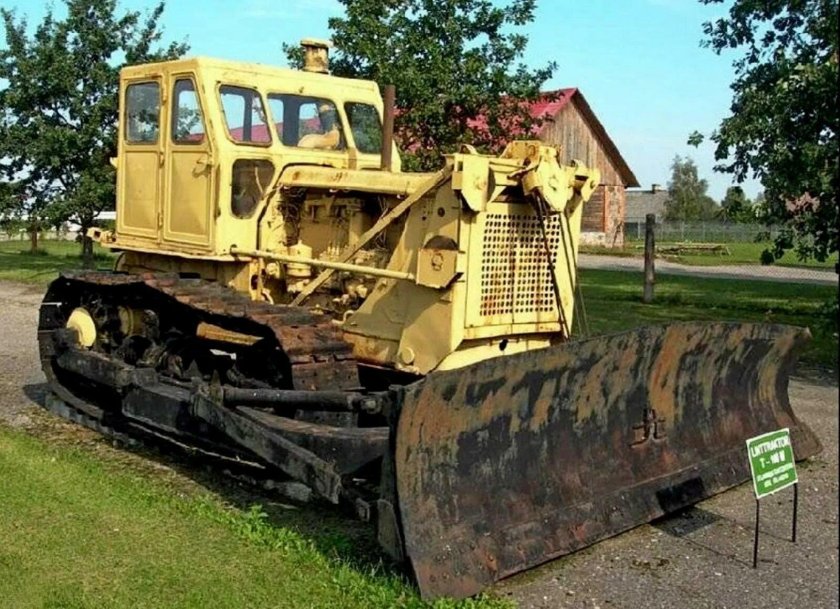 Трактор т-100м ЧТЗ