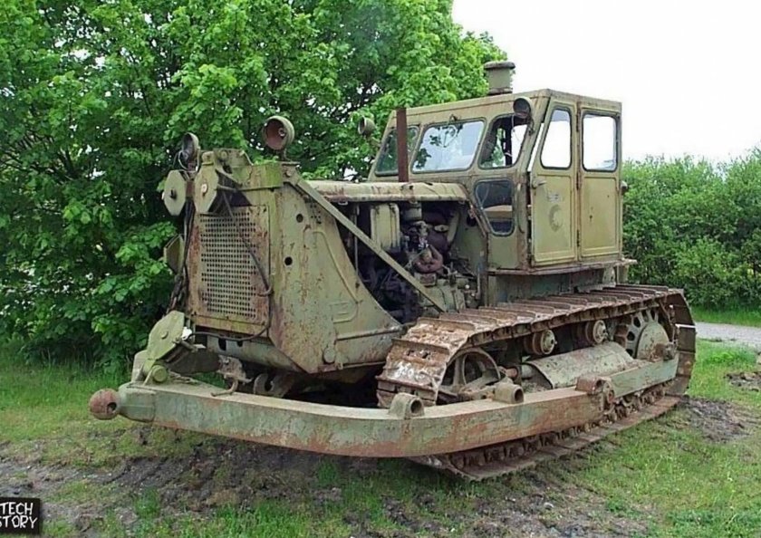 Т-100 трактор