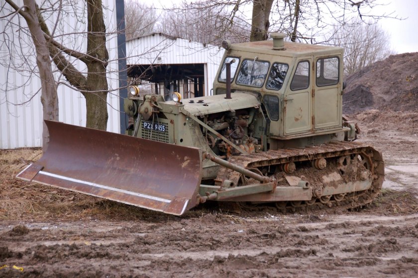 Т-100 трактор