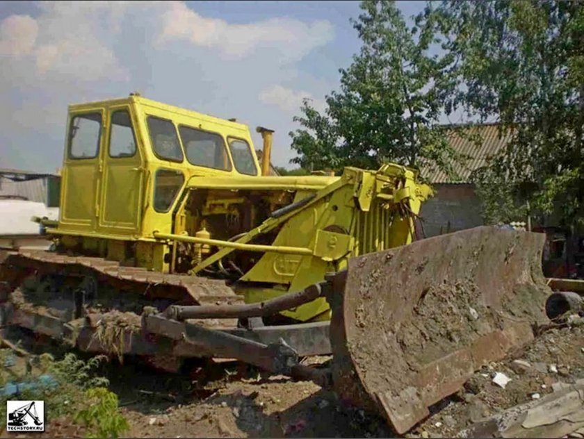 ДЗ-18 бульдозер т100