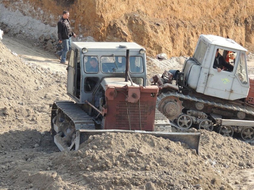 Трактор т-100м ЧТЗ