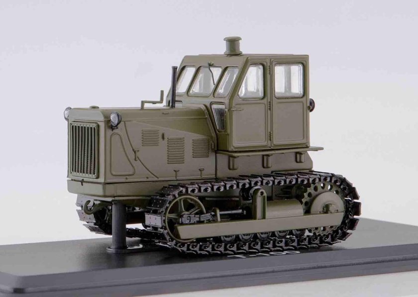 Модель трактора ЧТЗ т100