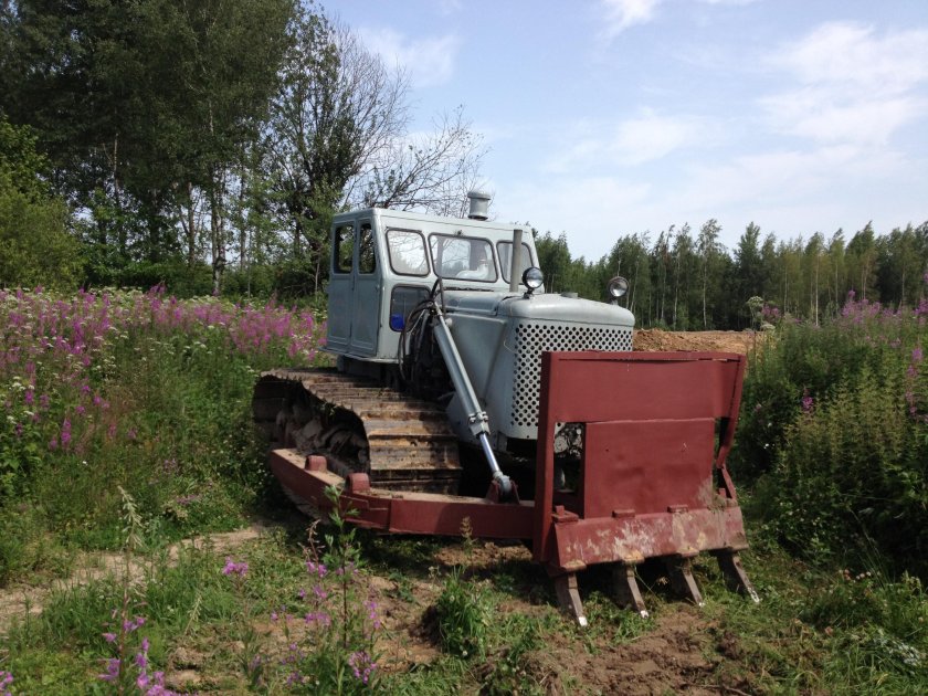 Трактор т-100м