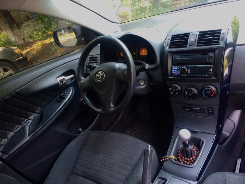 Toyota Corolla 2007 салон