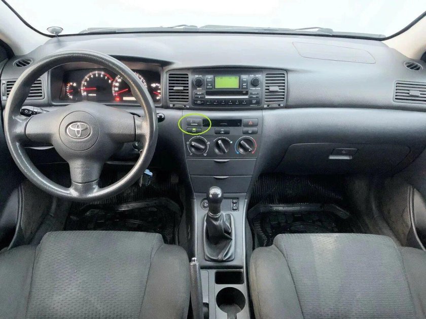 Toyota Corolla 120 салон
