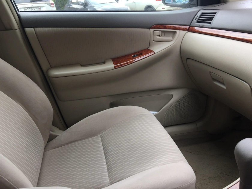 Тойота королла 120 салон