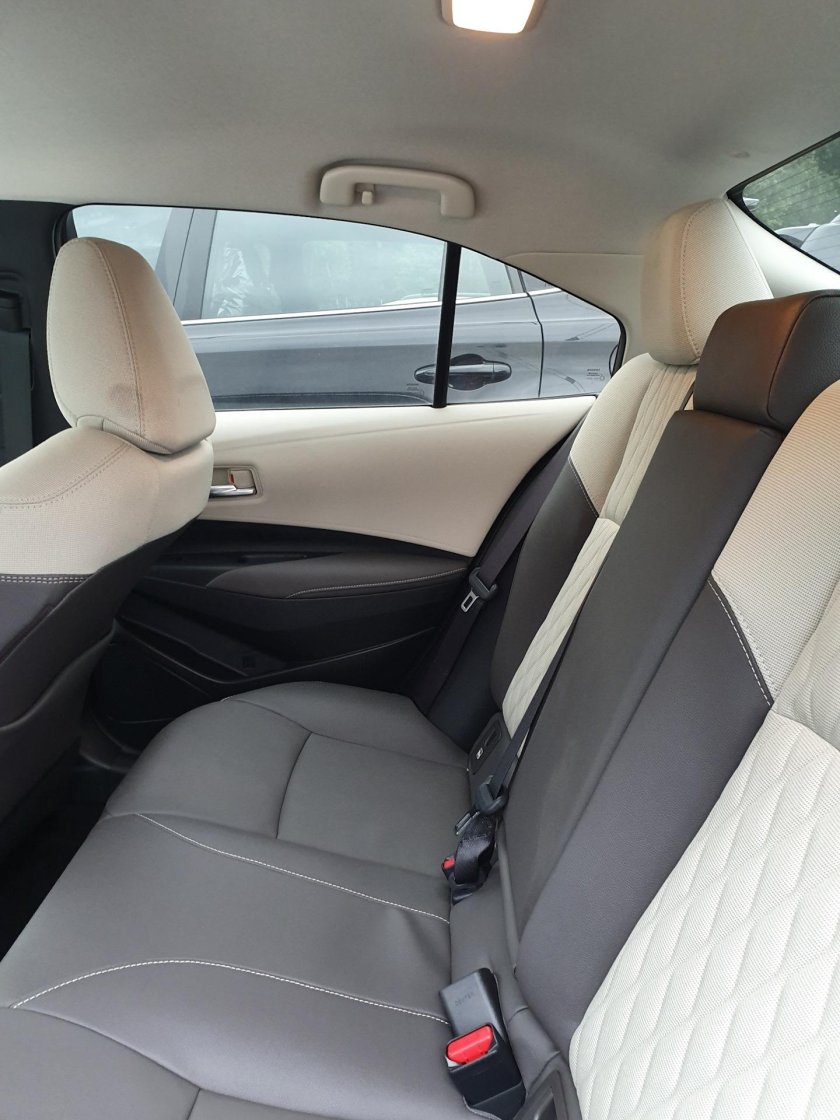 Тойота Королла 150 салон