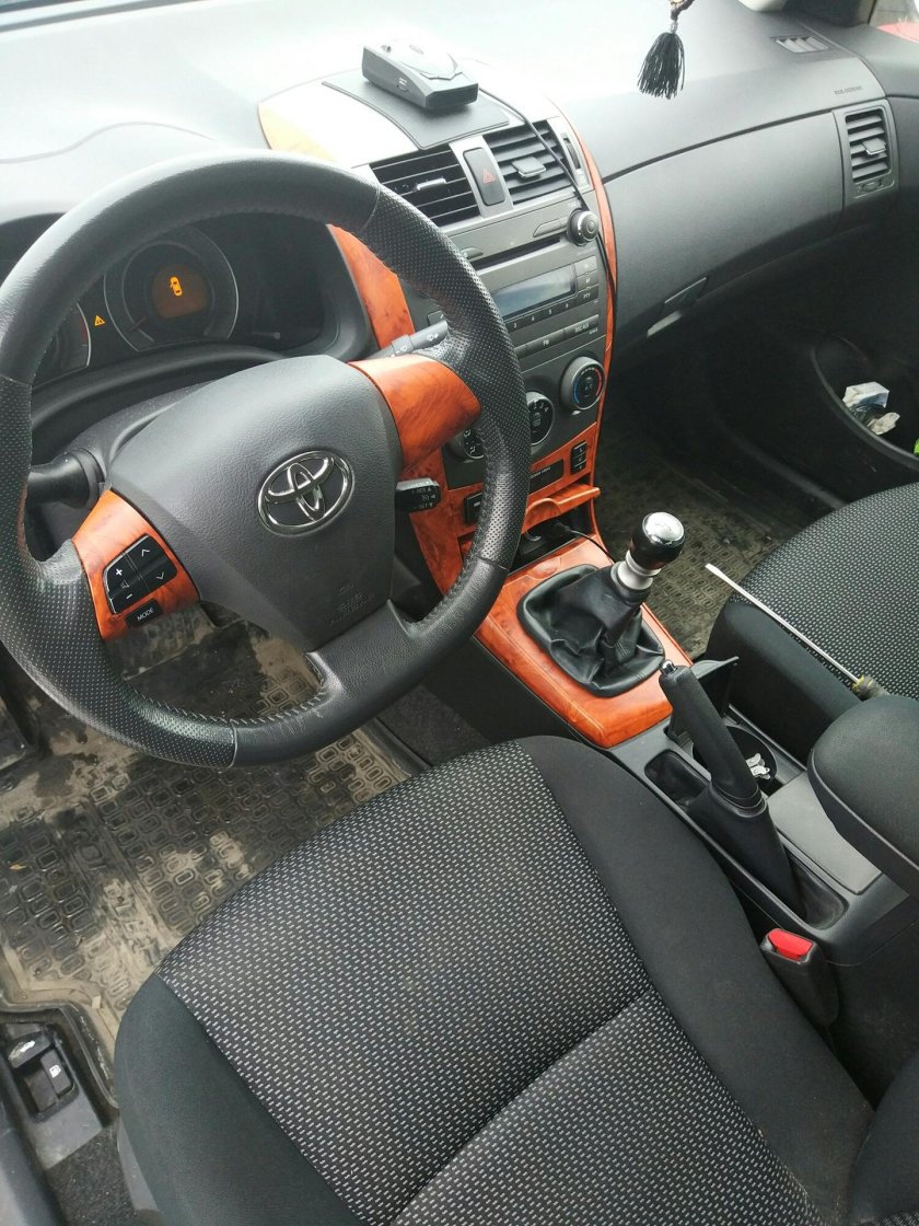 Королла е150 салон