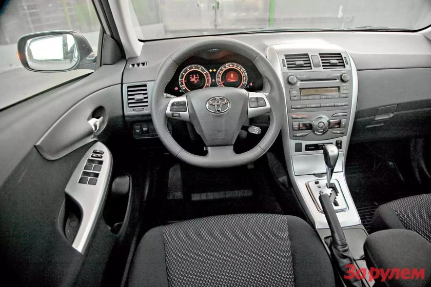 Toyota Corolla 2008 салон