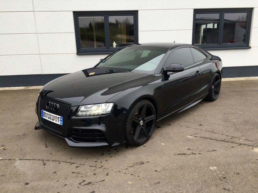Ауди а5 черная матовая