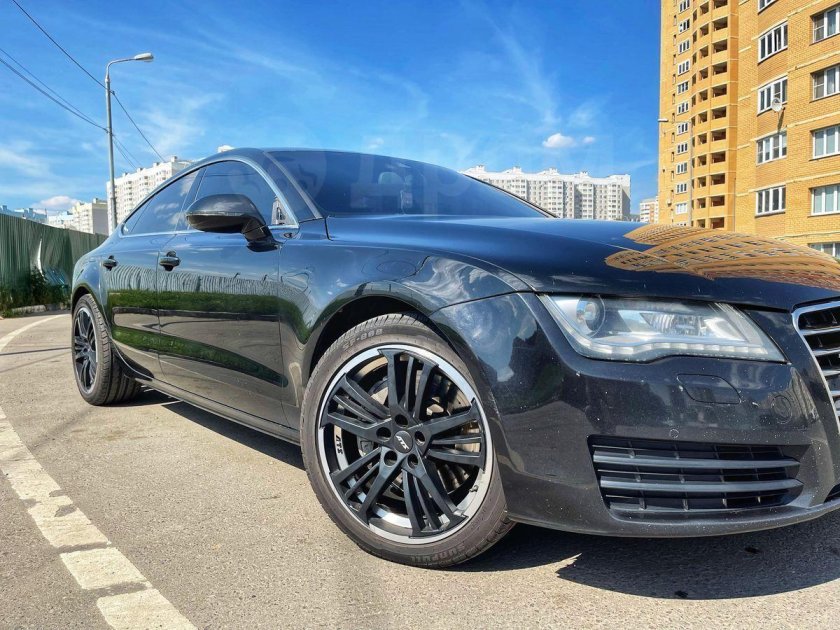 Ауди а 7 2012 года