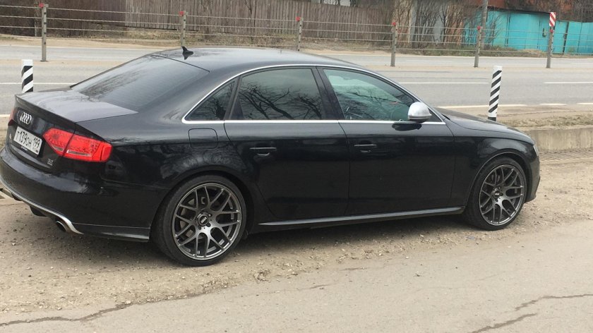 Audi a 4 b 8 Rotor r 19