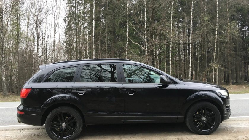 Черные диски на Ауди q7