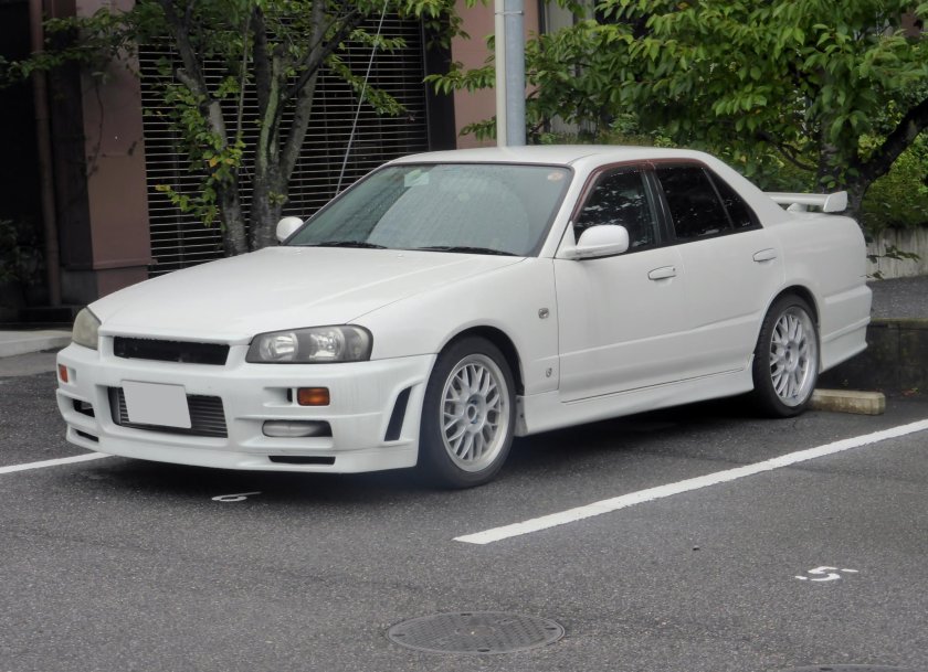Nissan Skyline er34