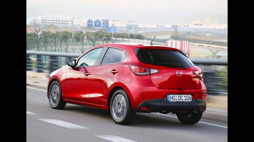 Mazda 2 2016