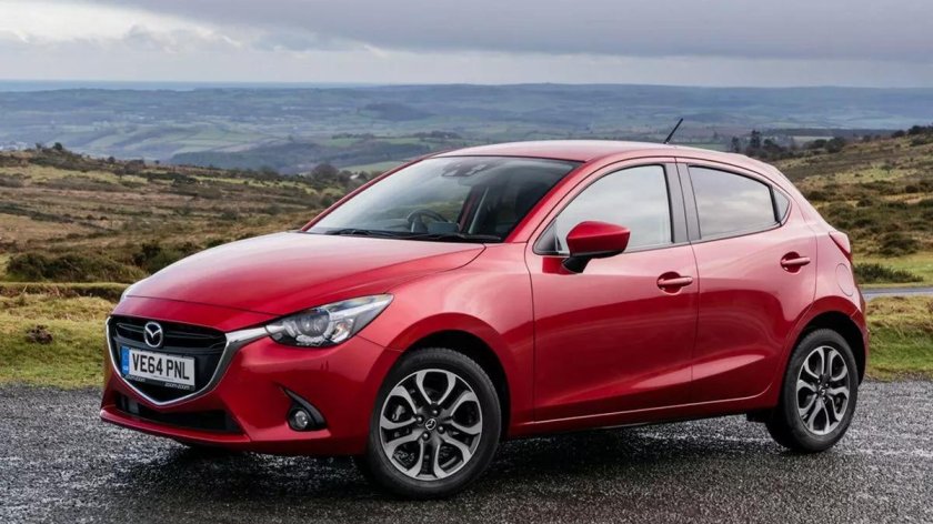 Mazda 2 2015
