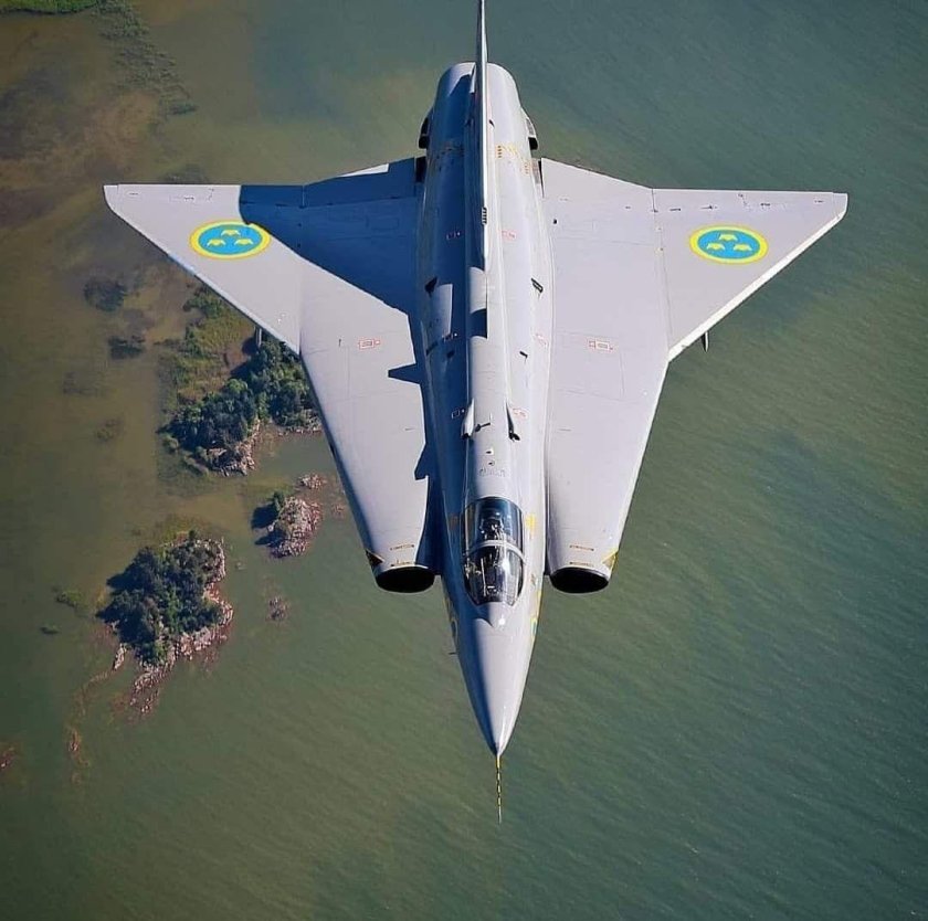 Самолет Сааб Дракен