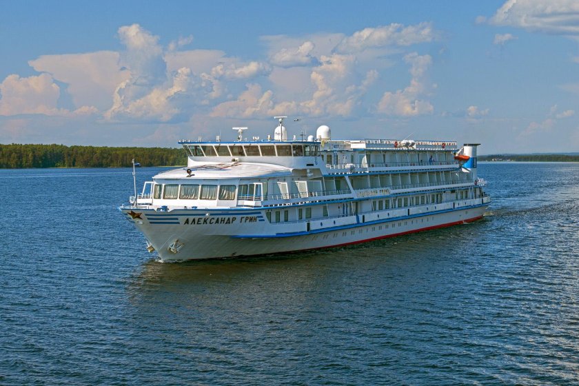 Александр Грин теплоход