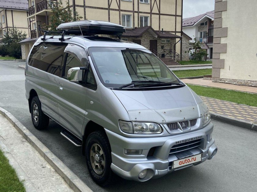 Mitsubishi delica 3