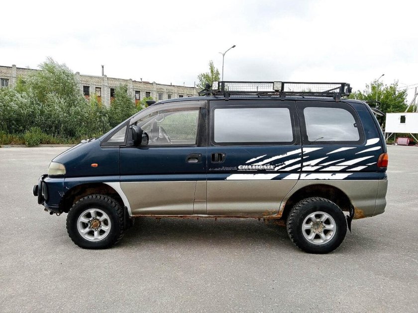 Митсубиси делика 1996