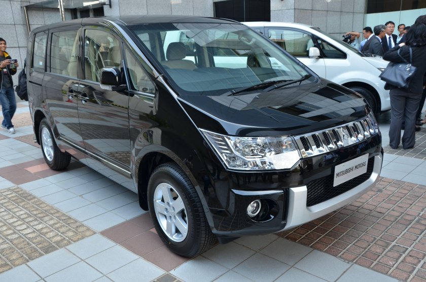 Mitsubishi Delica 2016