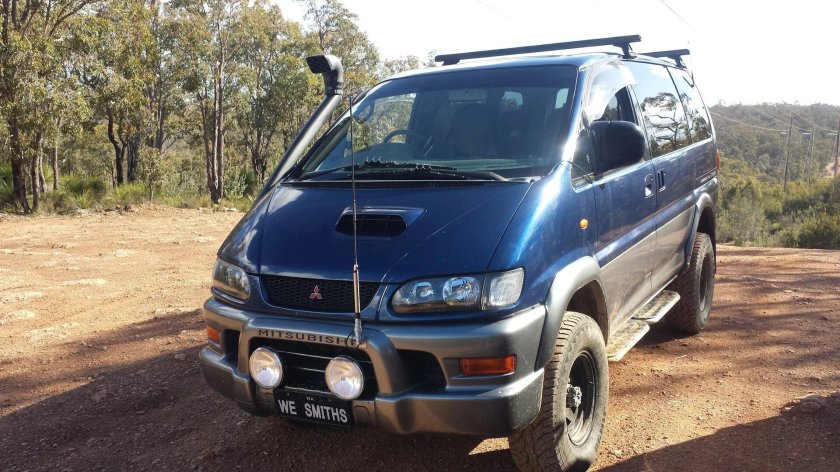 Мицубиси Делика д4