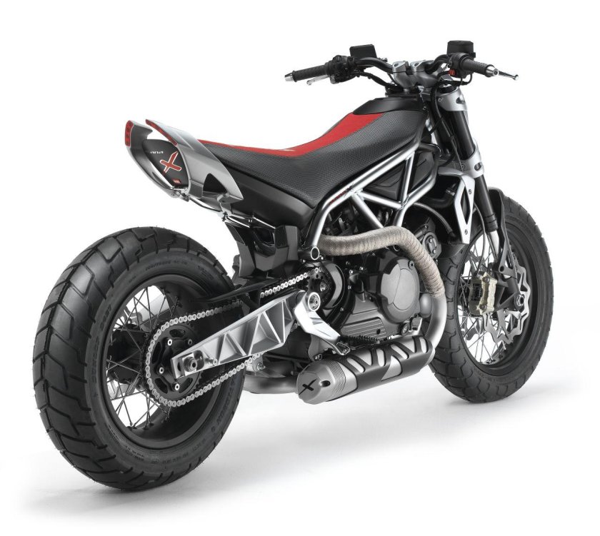 Мотоцикл Априлия чоппер