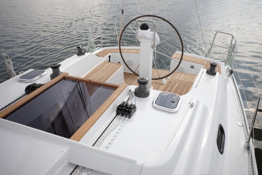 Hanse 415