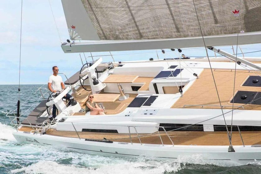 Hanse 548